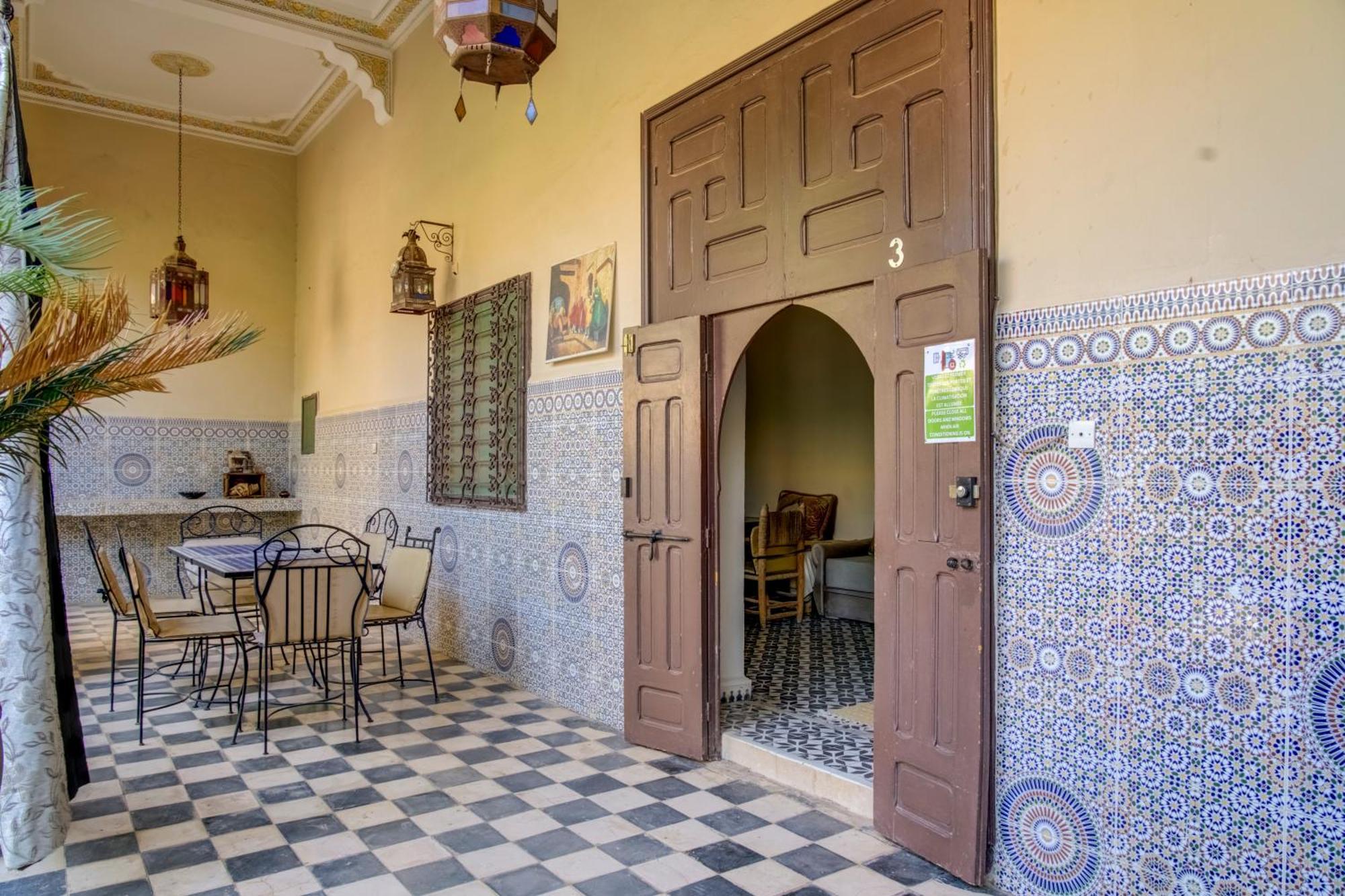 Riad Elaissi タルーダント エクステリア 写真